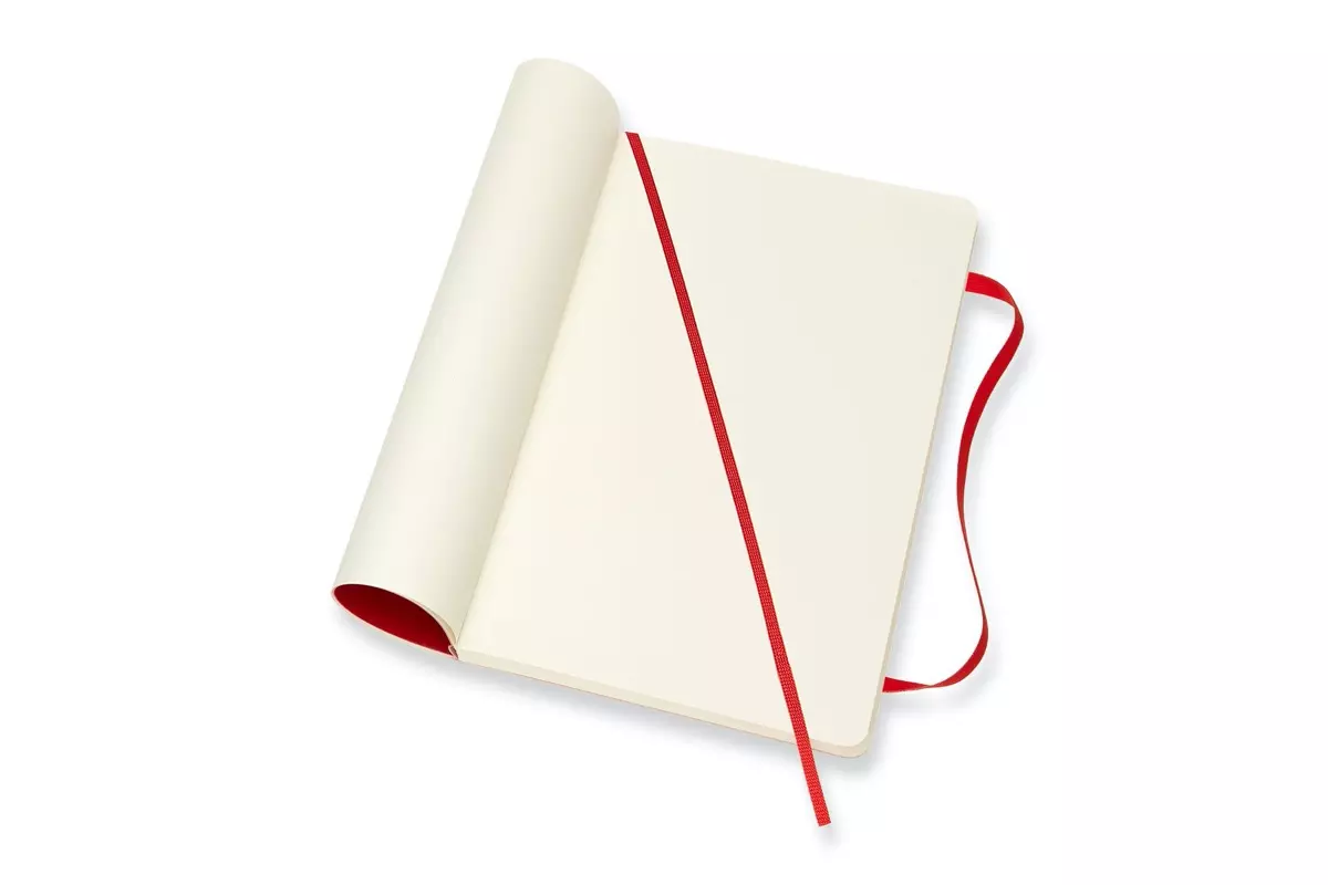 Een Moleskine Plain Soft Cover Notebook Large Scarlet Red koop je bij Moleskine.nl